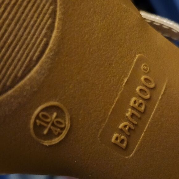 BRAND NEW BAMBOO STUDDED EMBELLISHMENTS PLATFORM SANDAL - Picture 15 of 15